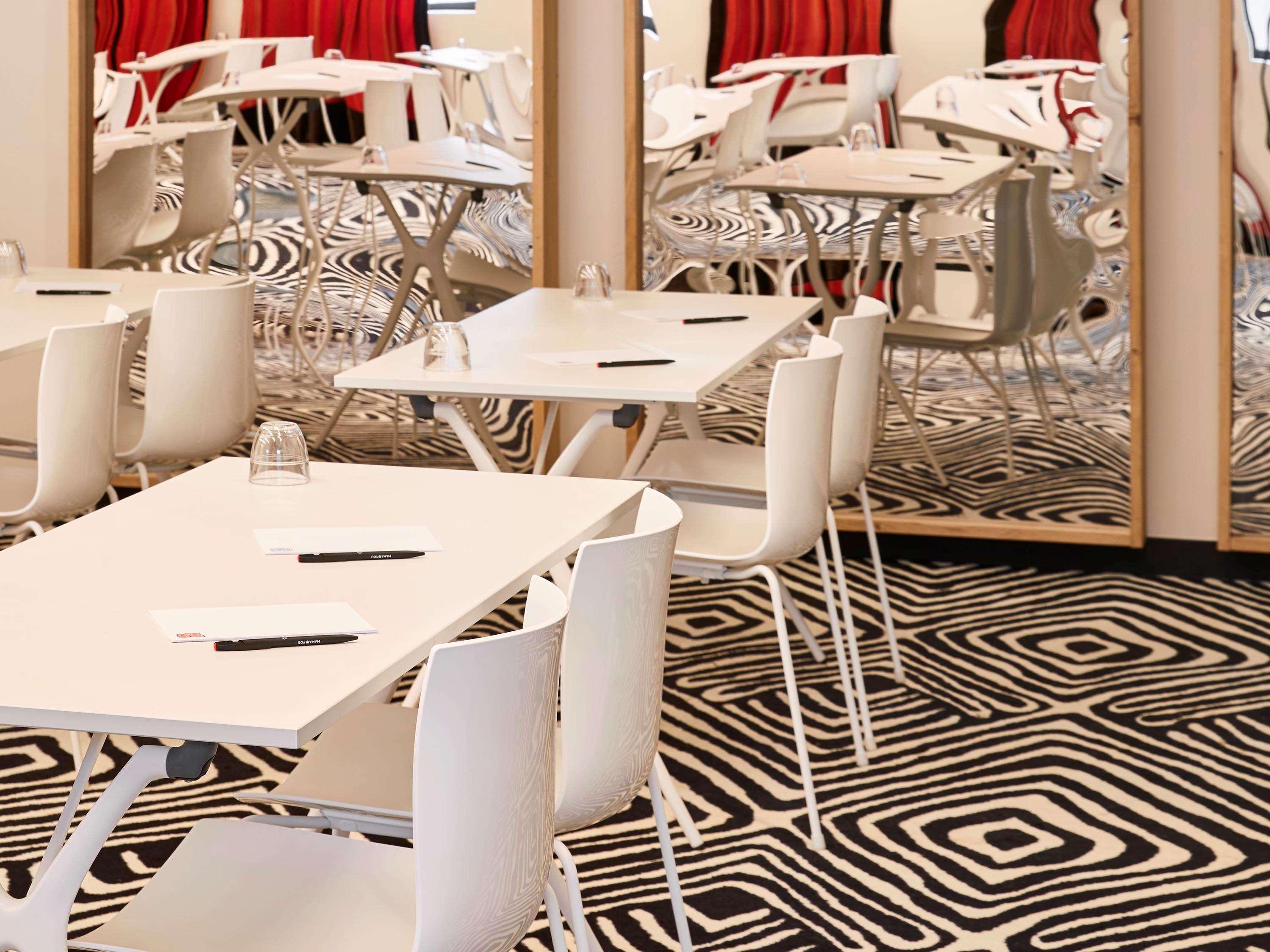 Mama Shelter Paris West Hotel Ngoại thất bức ảnh